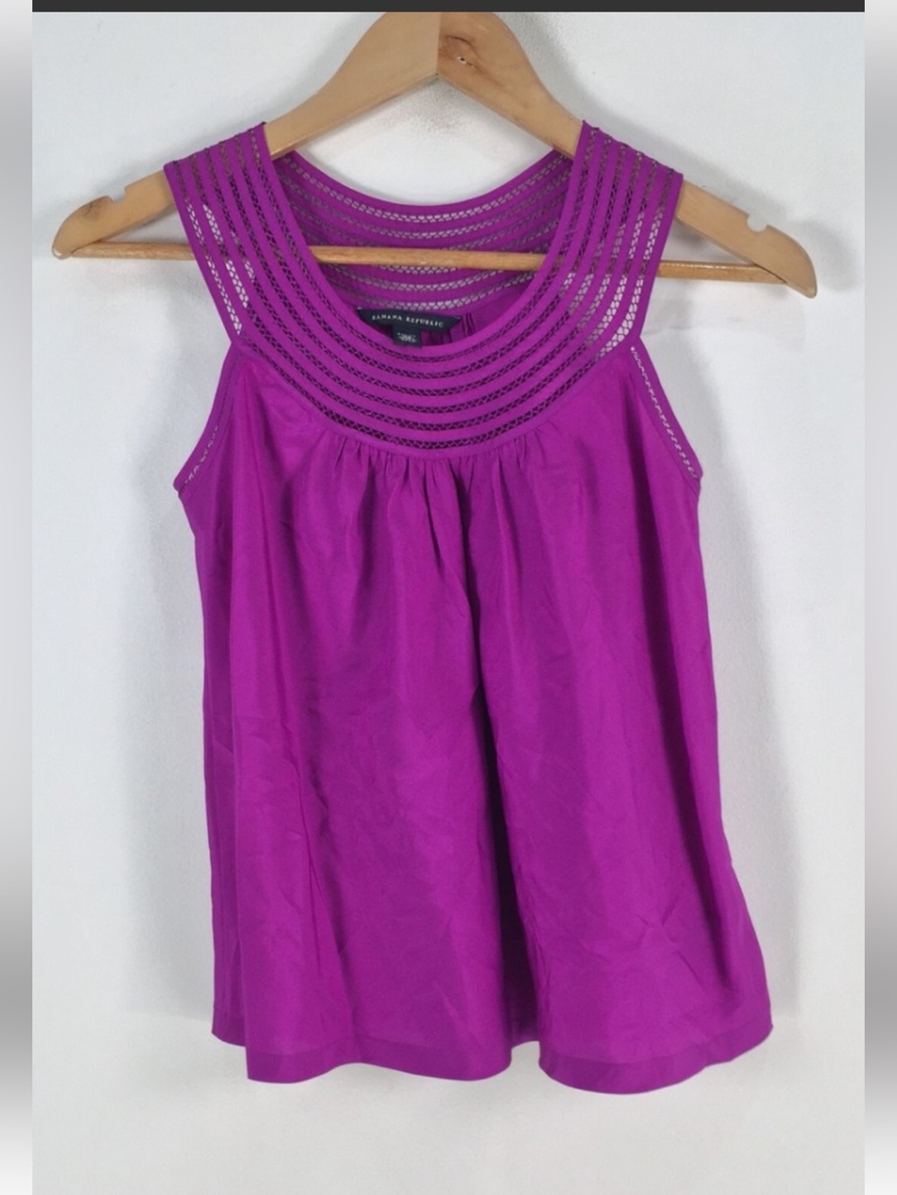Banana Republic Fuchsia Sleeveless Tank Top
